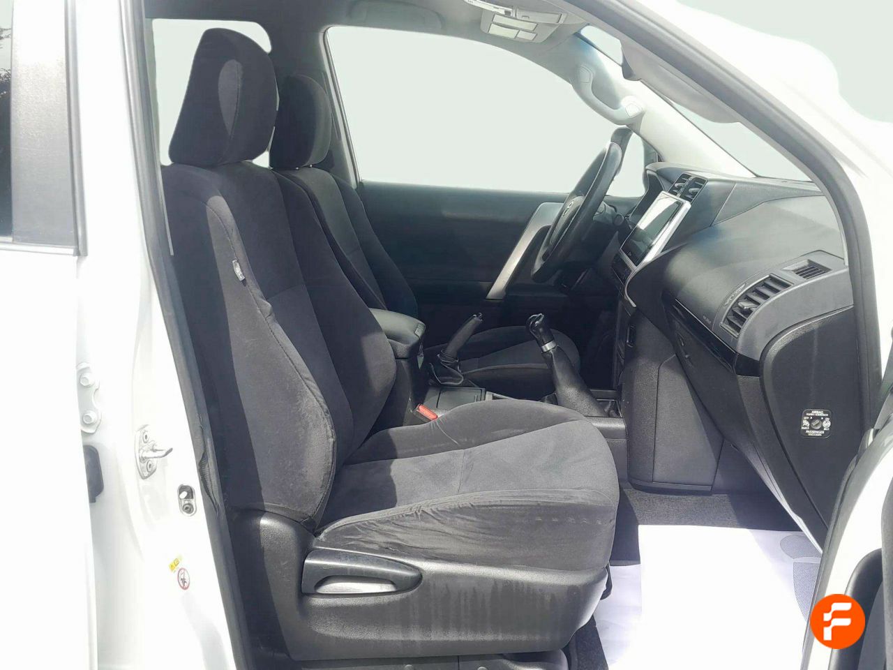 Foto Toyota Land Cruiser 16