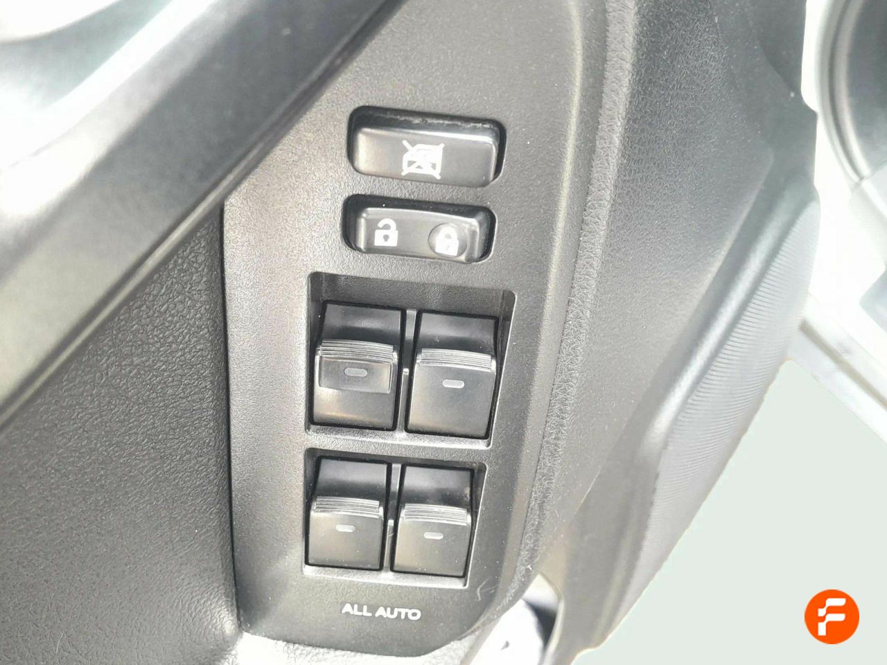 Foto Toyota Land Cruiser 23