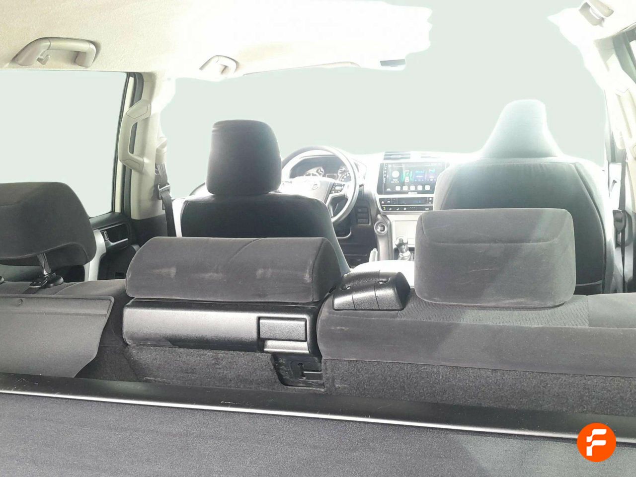 Foto Toyota Land Cruiser 27
