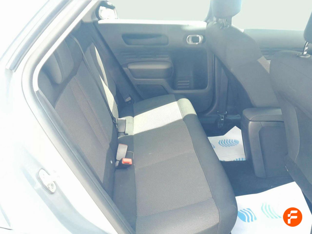 Foto Citroën C4 Cactus 17