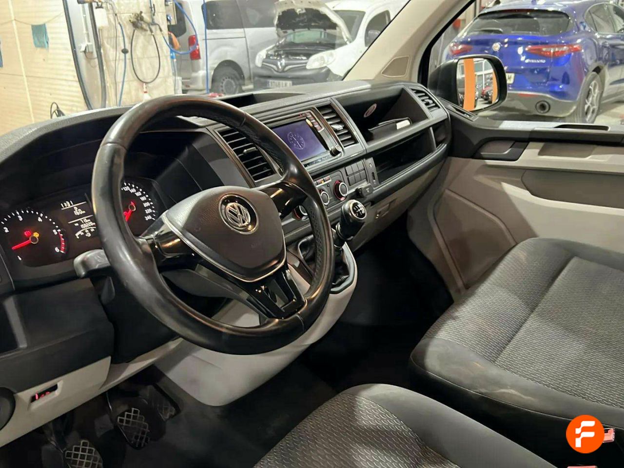 Foto Volkswagen Caravelle 11