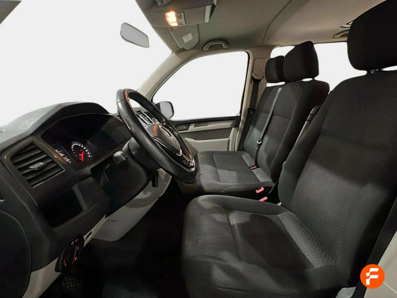Foto Volkswagen Caravelle 12