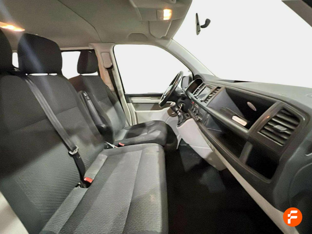 Foto Volkswagen Caravelle 13