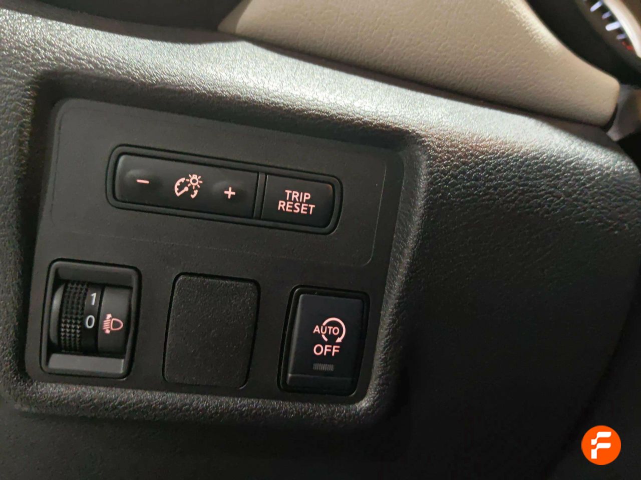 Foto Nissan Micra 15