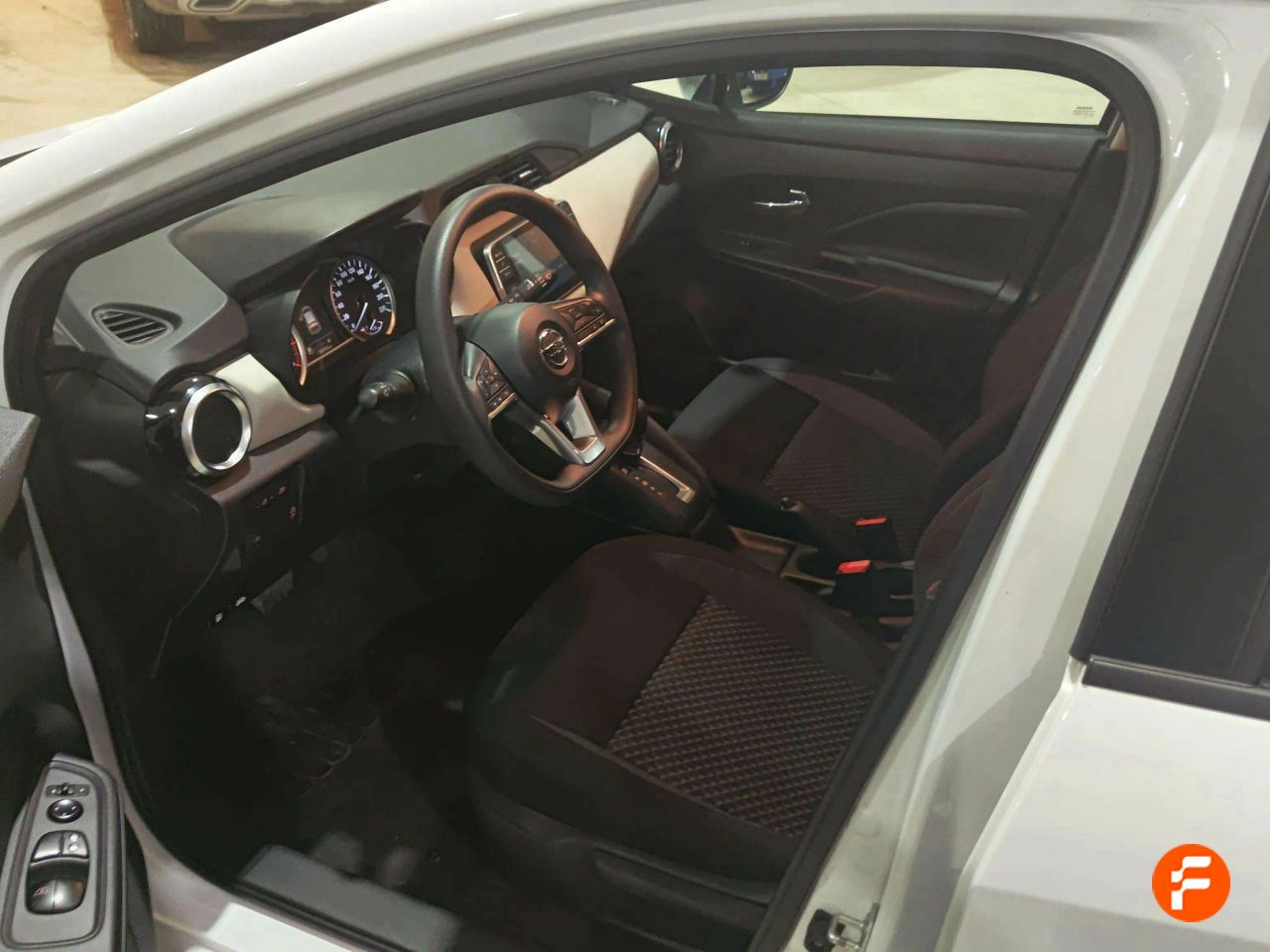 Foto Nissan Micra 17