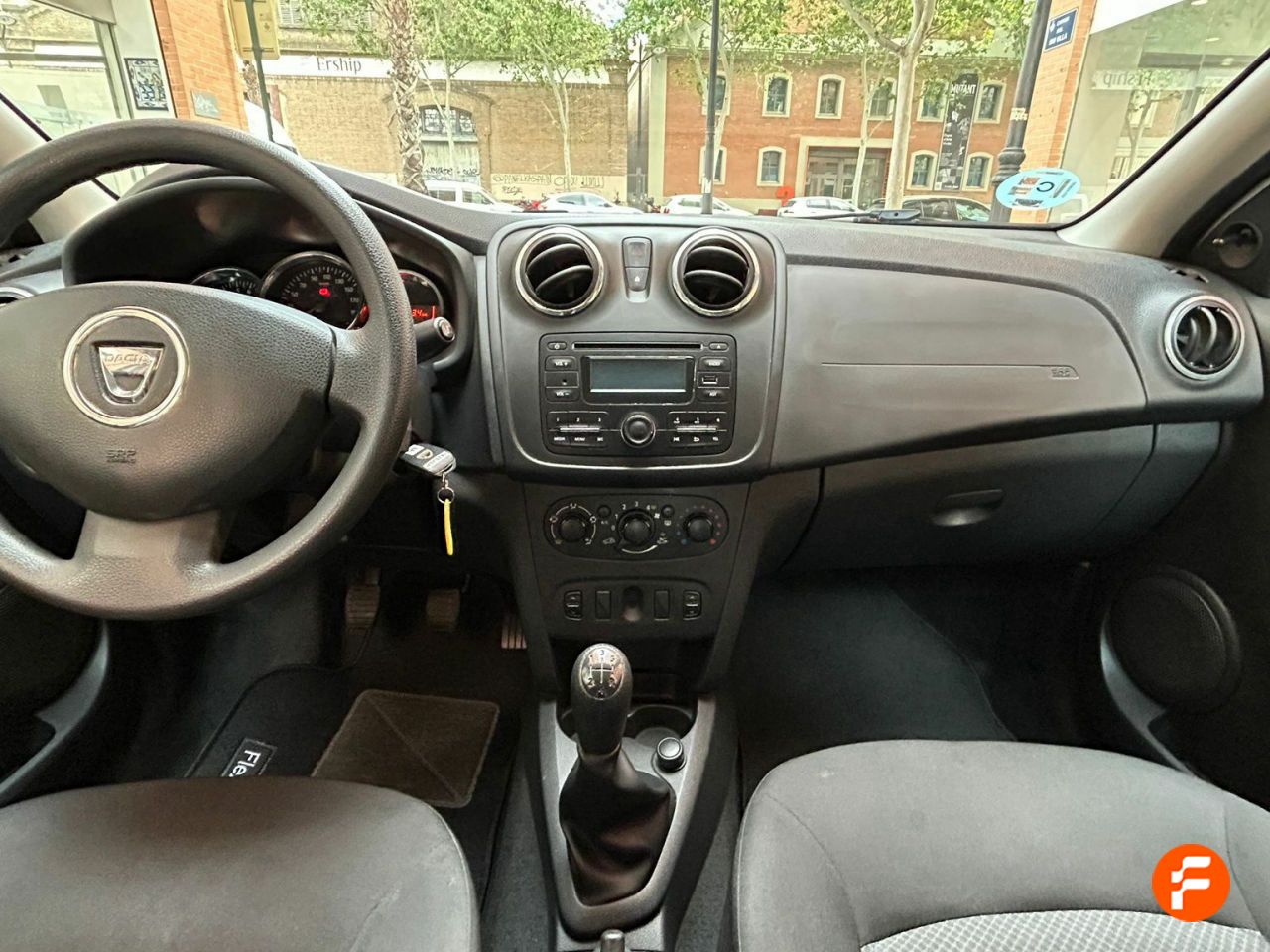 Foto Dacia Logan 9