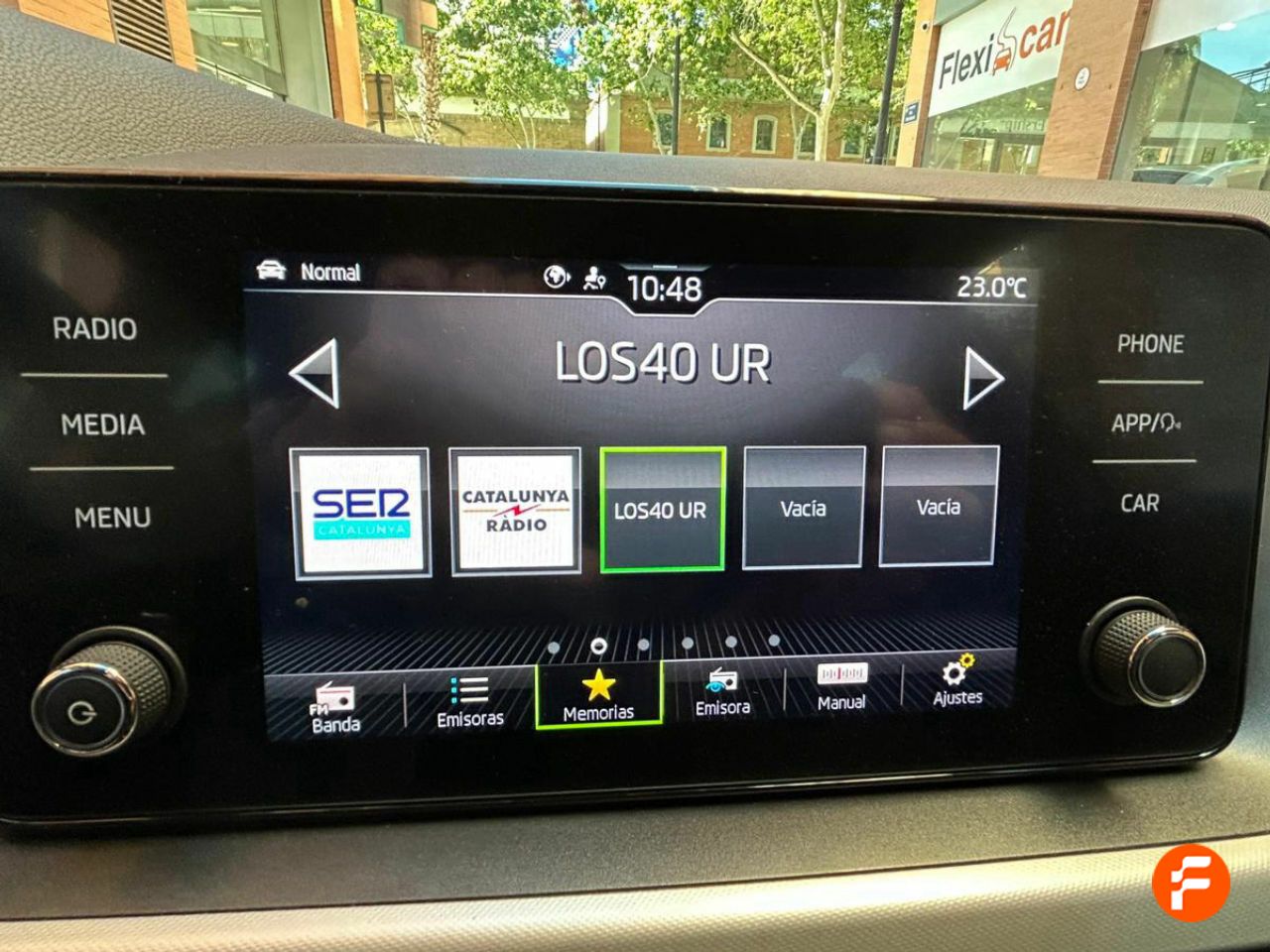 Foto Skoda Scala 13