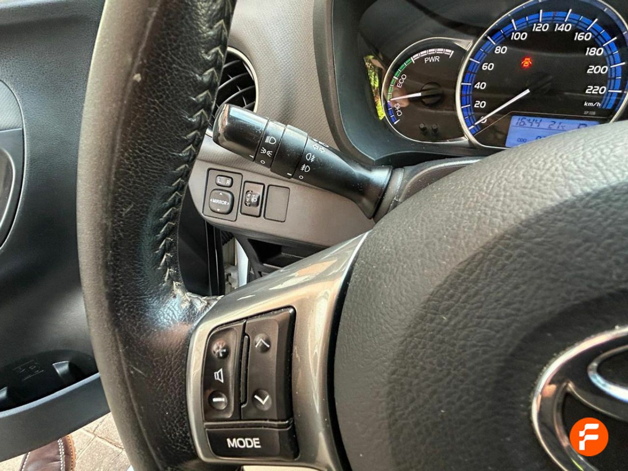 Foto Toyota Yaris 18