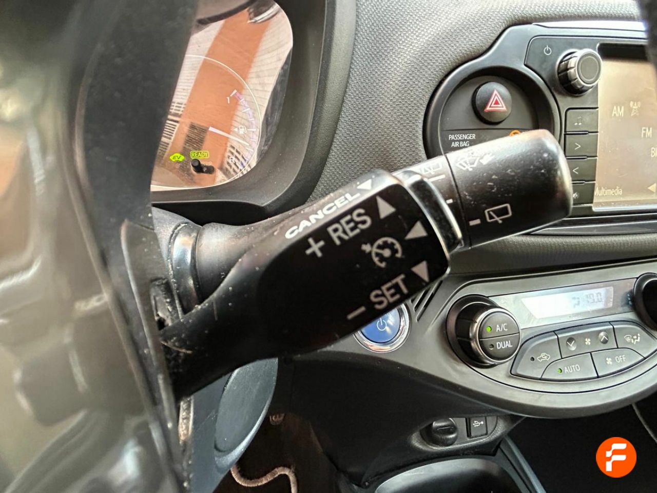 Foto Toyota Yaris 20