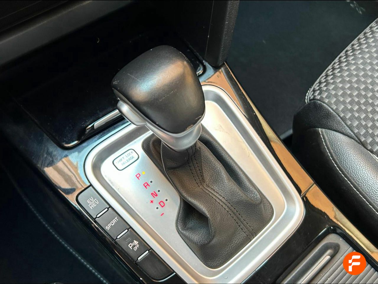 Foto Kia XCeed 12