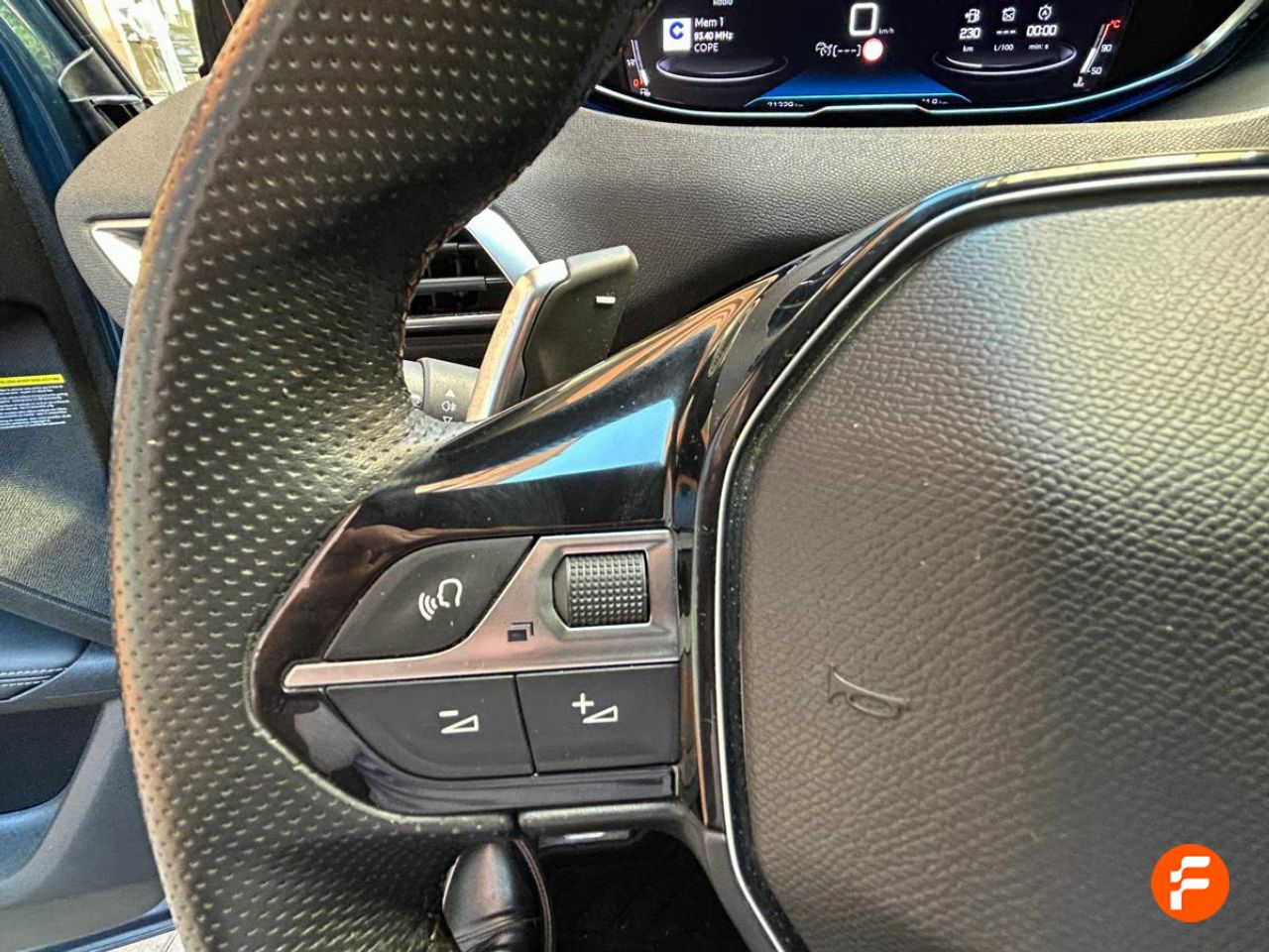 Foto Peugeot 5008 24