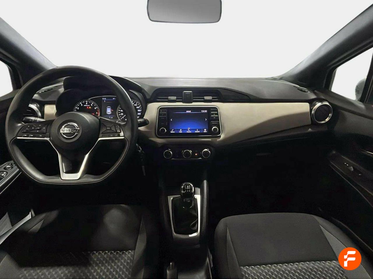Foto Nissan Micra 10