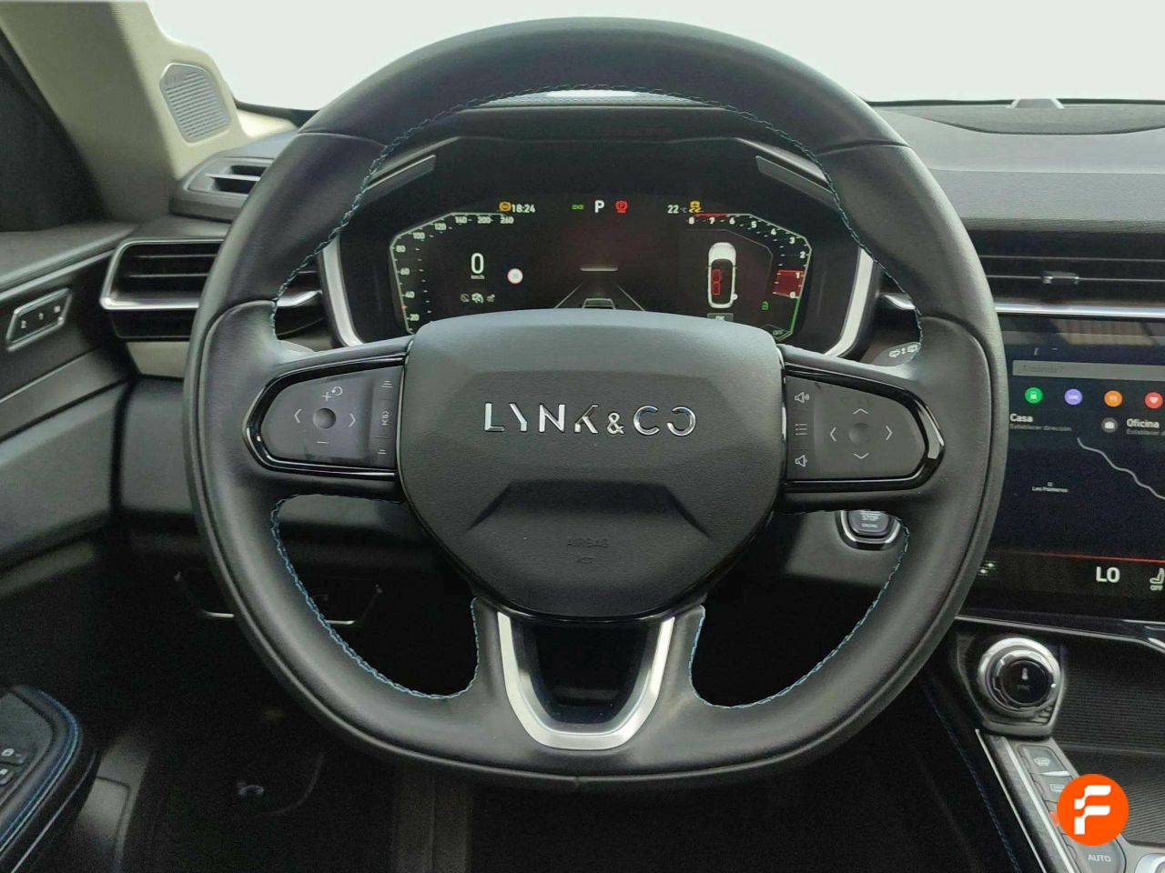 Foto LYNK&CO 01 13
