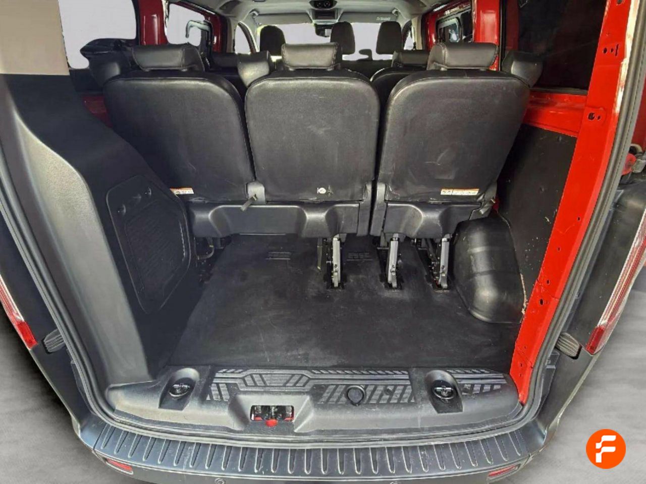 Foto Ford Tourneo Custom 8