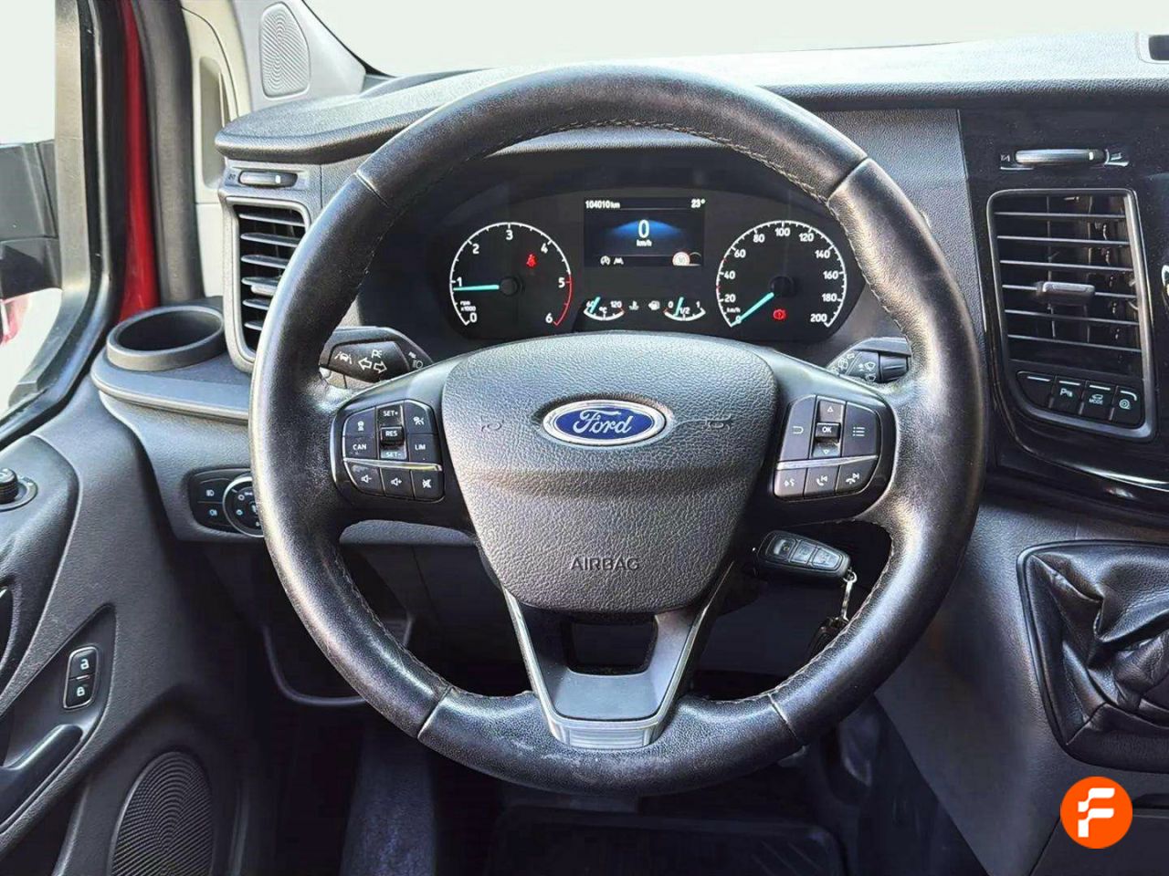 Foto Ford Tourneo Custom 15
