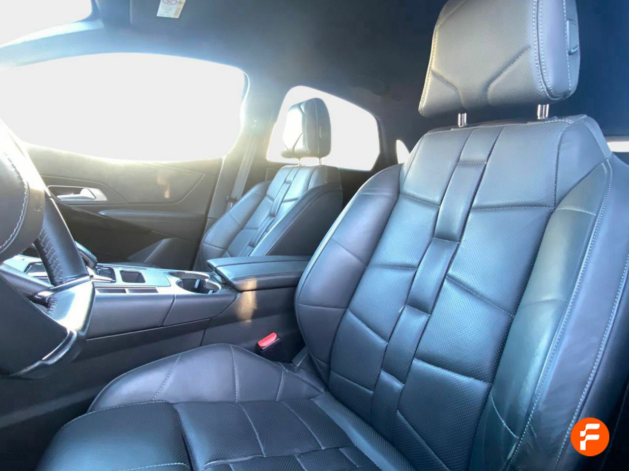Foto DS Automobiles DS 7 16