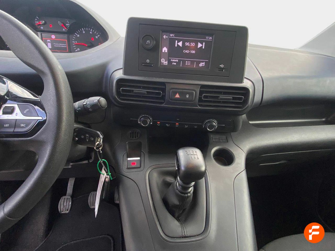 Foto Peugeot Rifter 12