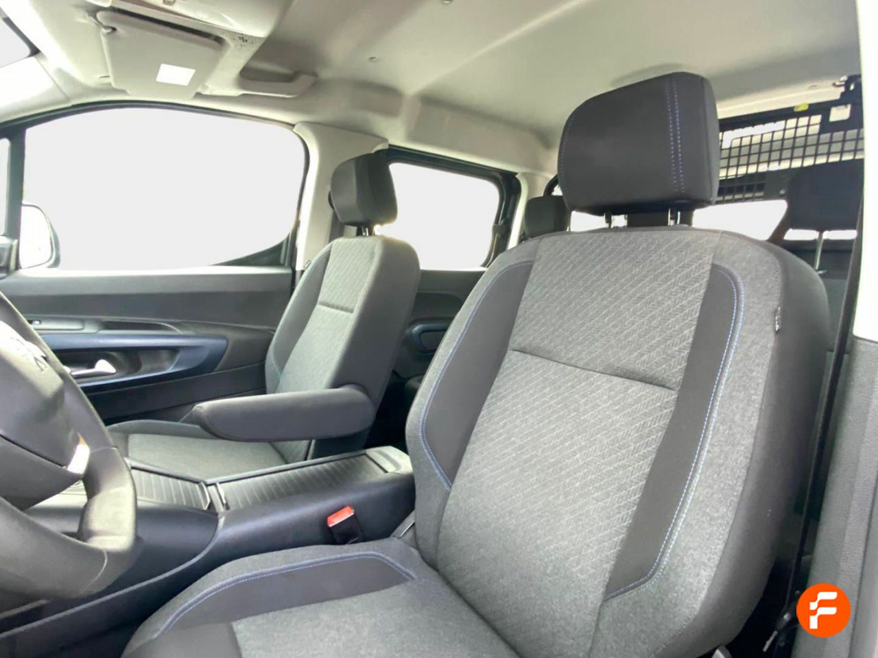 Foto Peugeot Rifter 15
