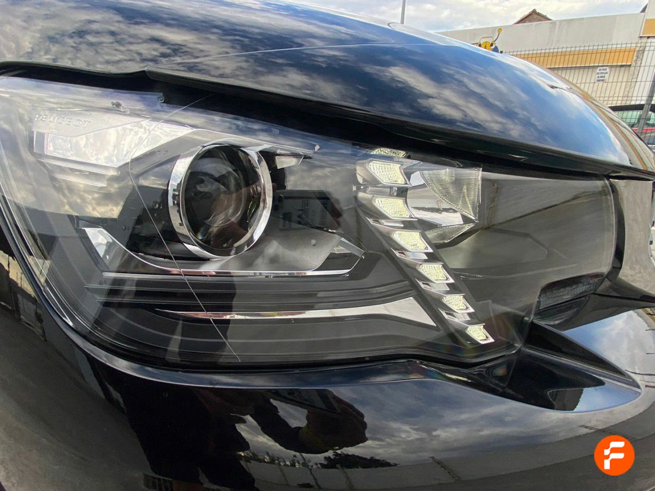 Foto Peugeot Rifter 19