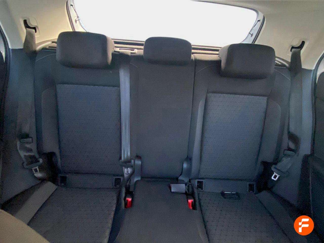 Foto Volkswagen T-Cross 17