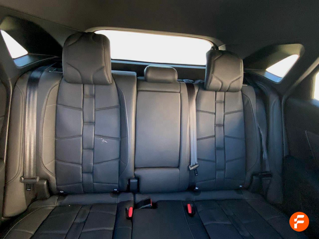 Foto DS Automobiles DS 7 8