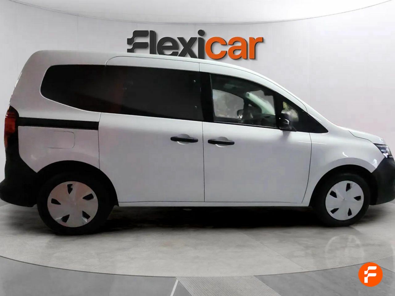 Foto Nissan Townstar 8