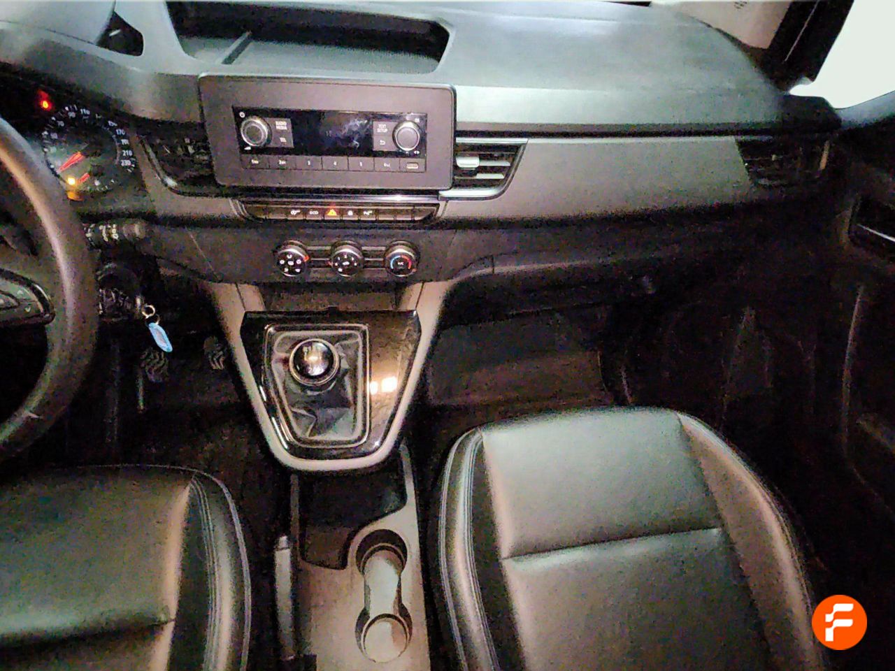 Foto Nissan Townstar 11