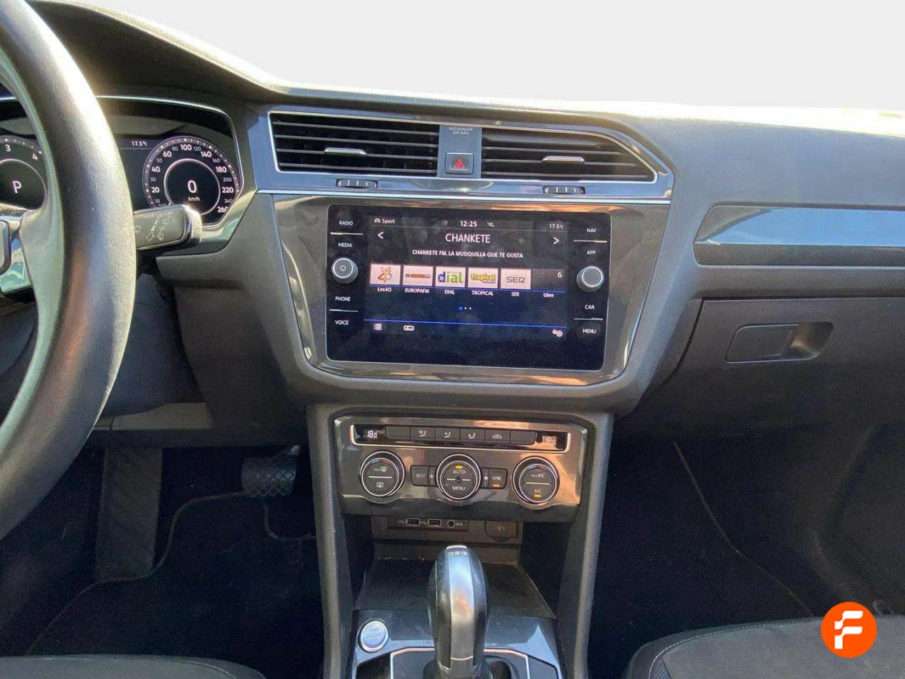 Foto Volkswagen Tiguan 11