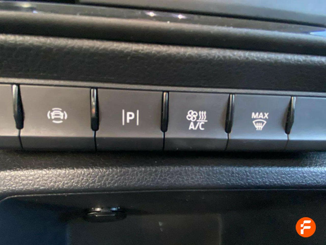 Foto Ford Tourneo Connect 22