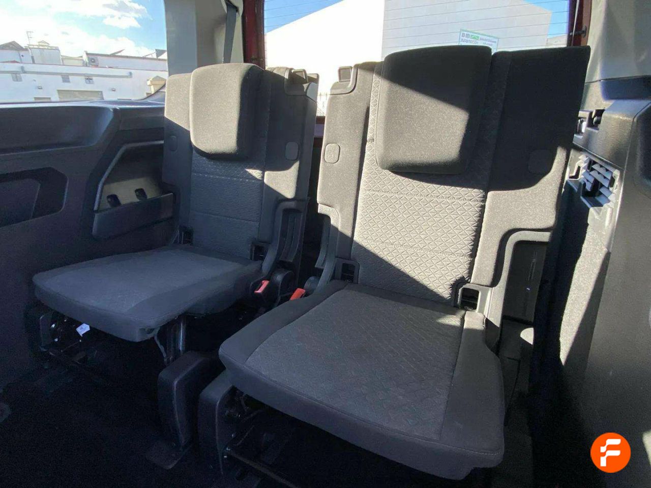 Foto Ford Tourneo Connect 23