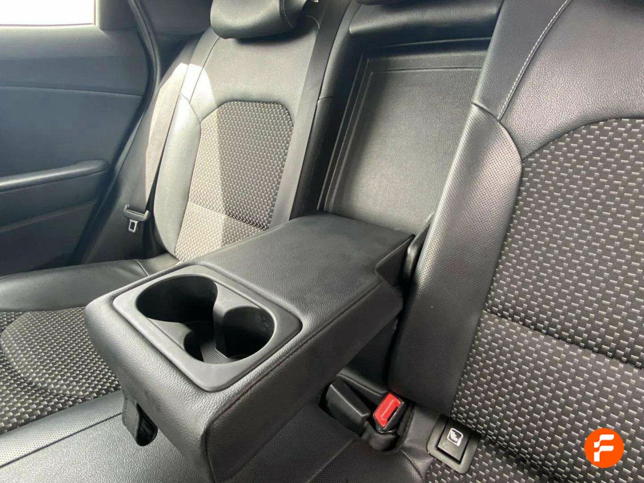 Foto Kia XCeed 22