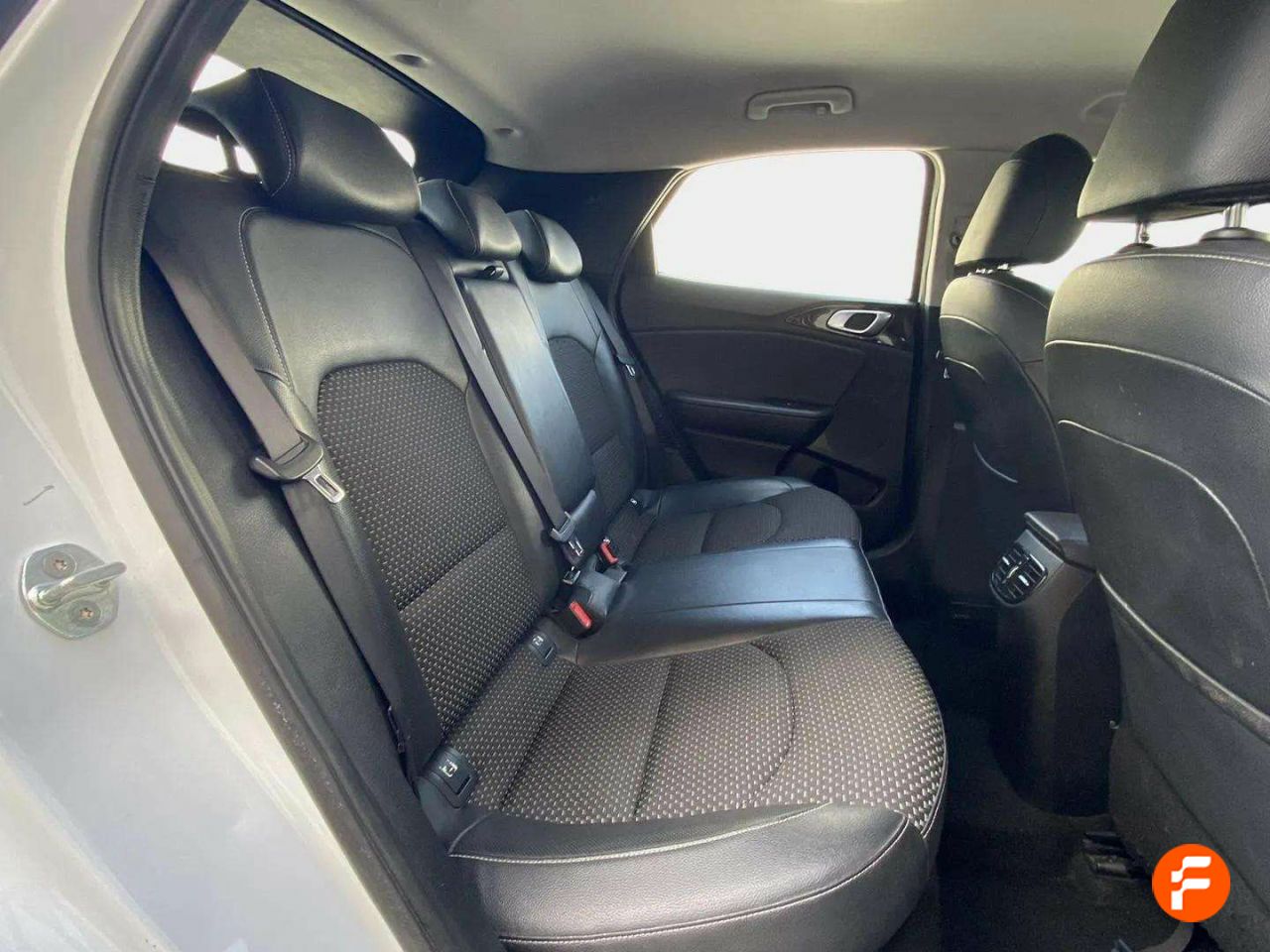 Foto Kia XCeed 15