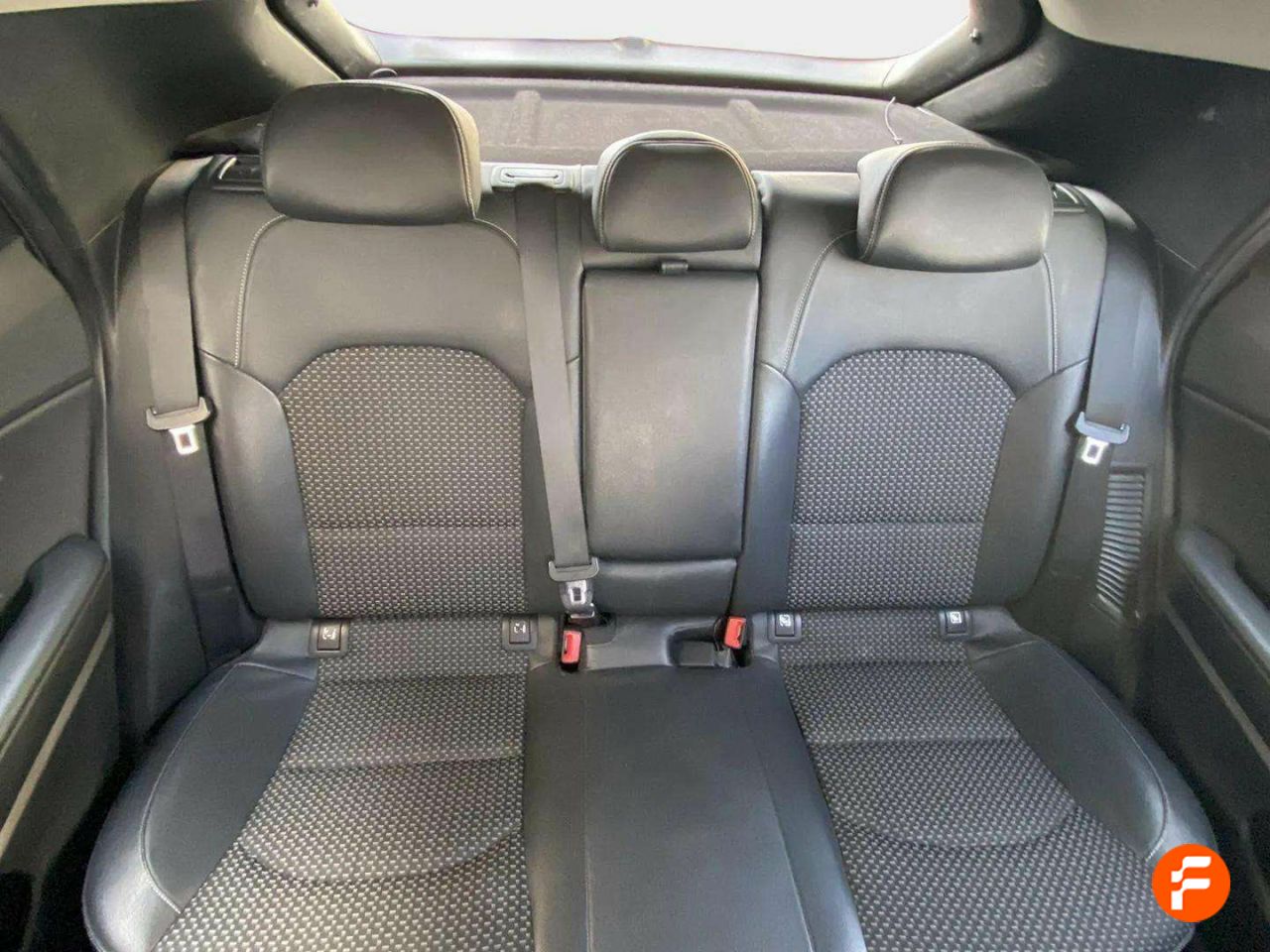 Foto Kia XCeed 16