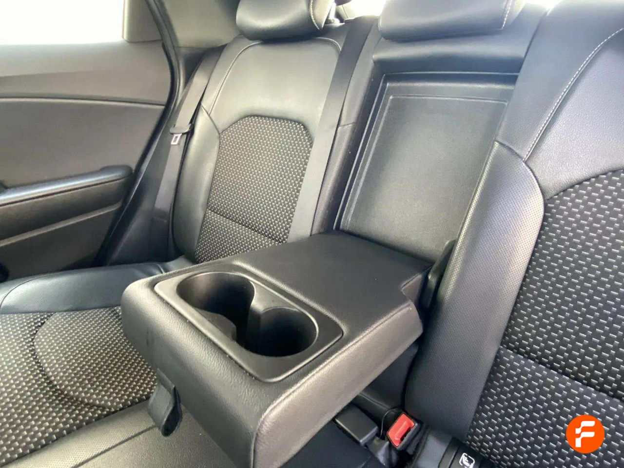Foto Kia XCeed 24