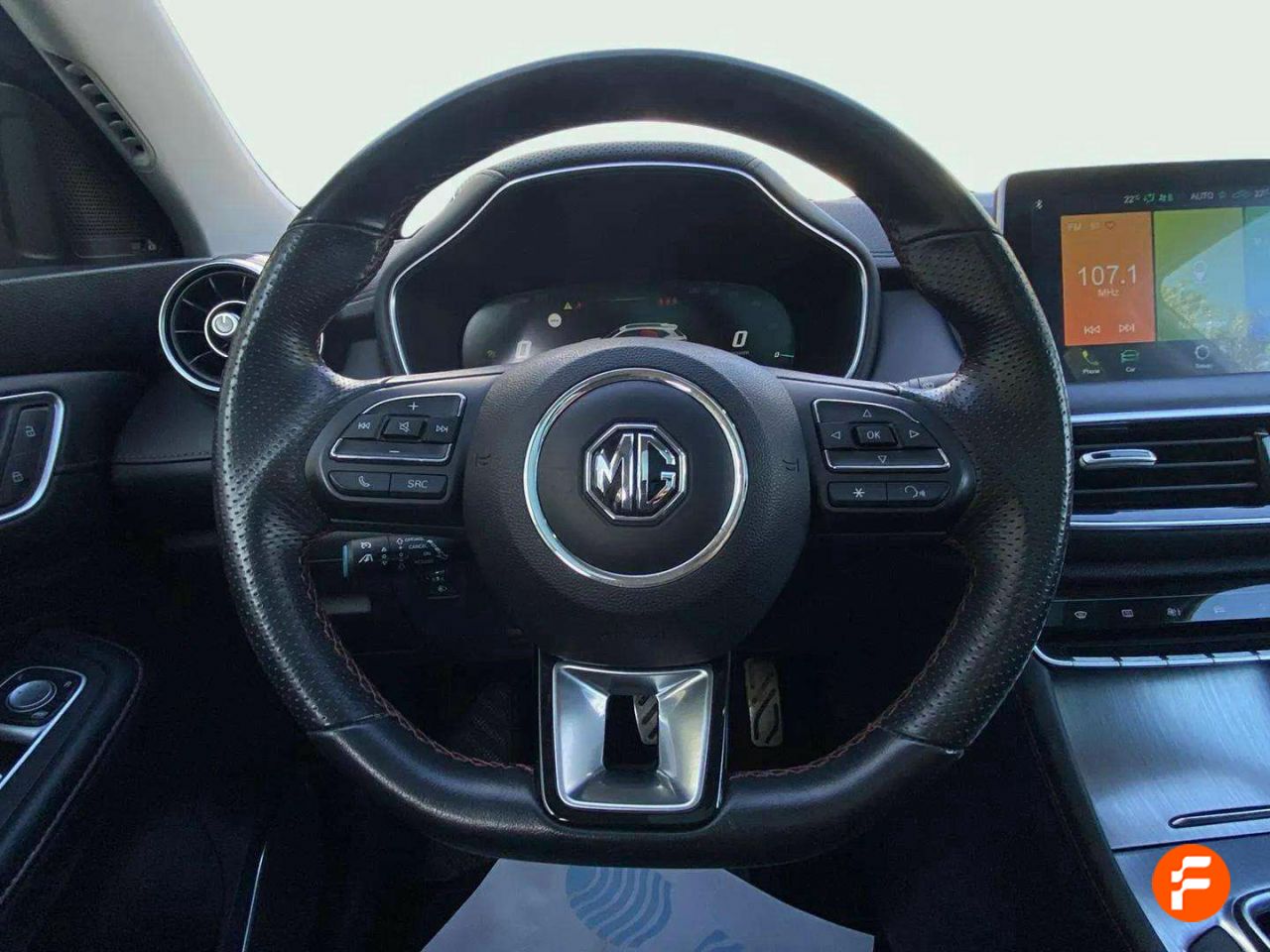 Foto MG HS 12