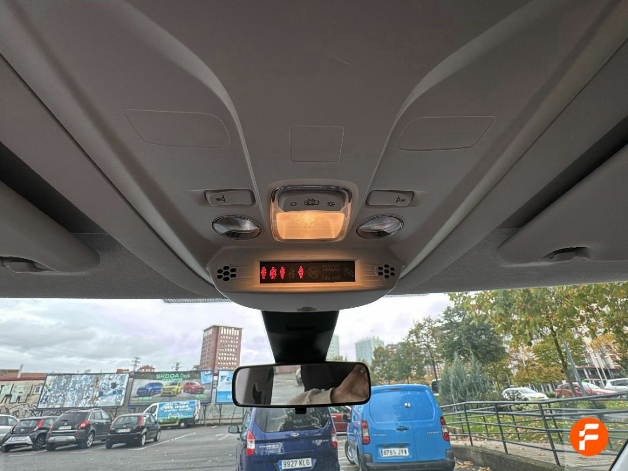 Foto Peugeot Rifter 13