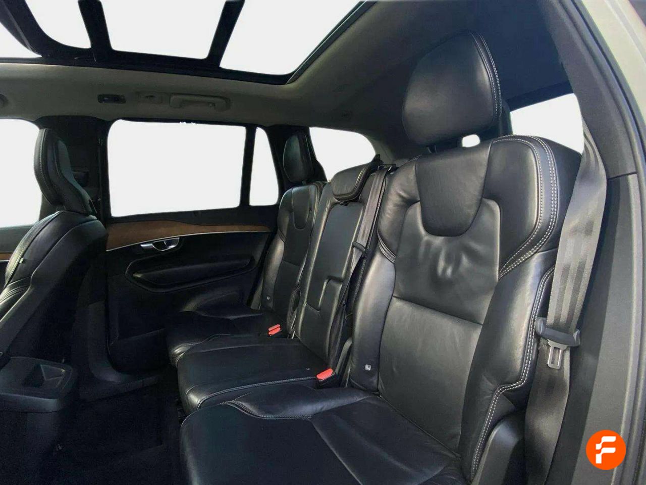 Foto Volvo XC90 17