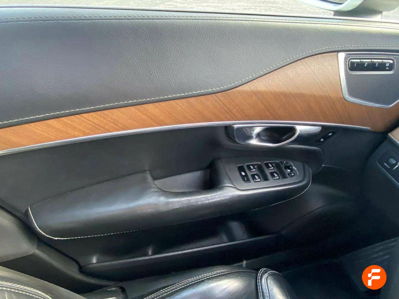 Foto Volvo XC90 18