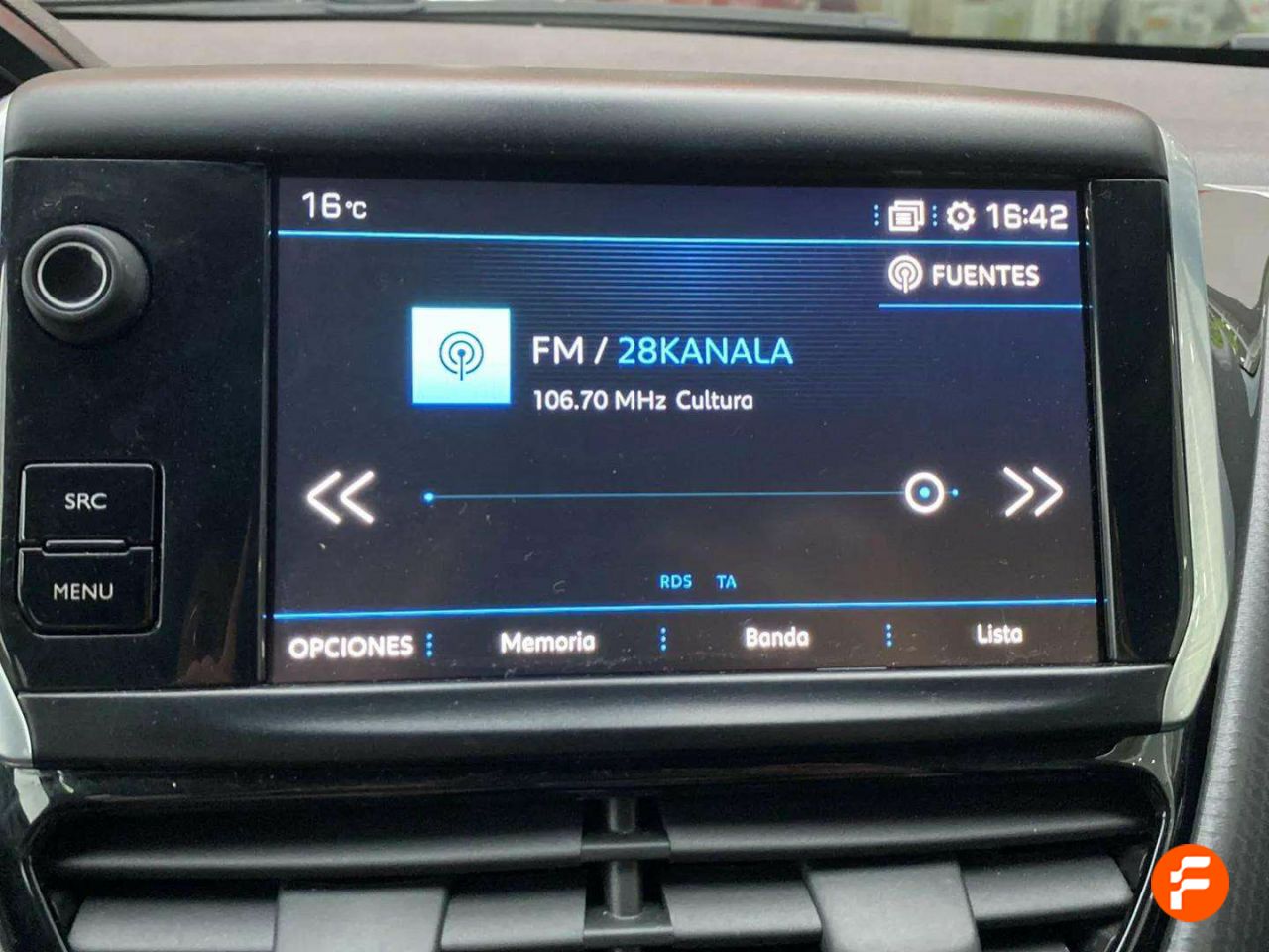 Foto Peugeot 208 19