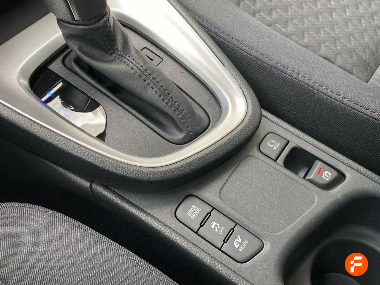 Foto Toyota Yaris 24