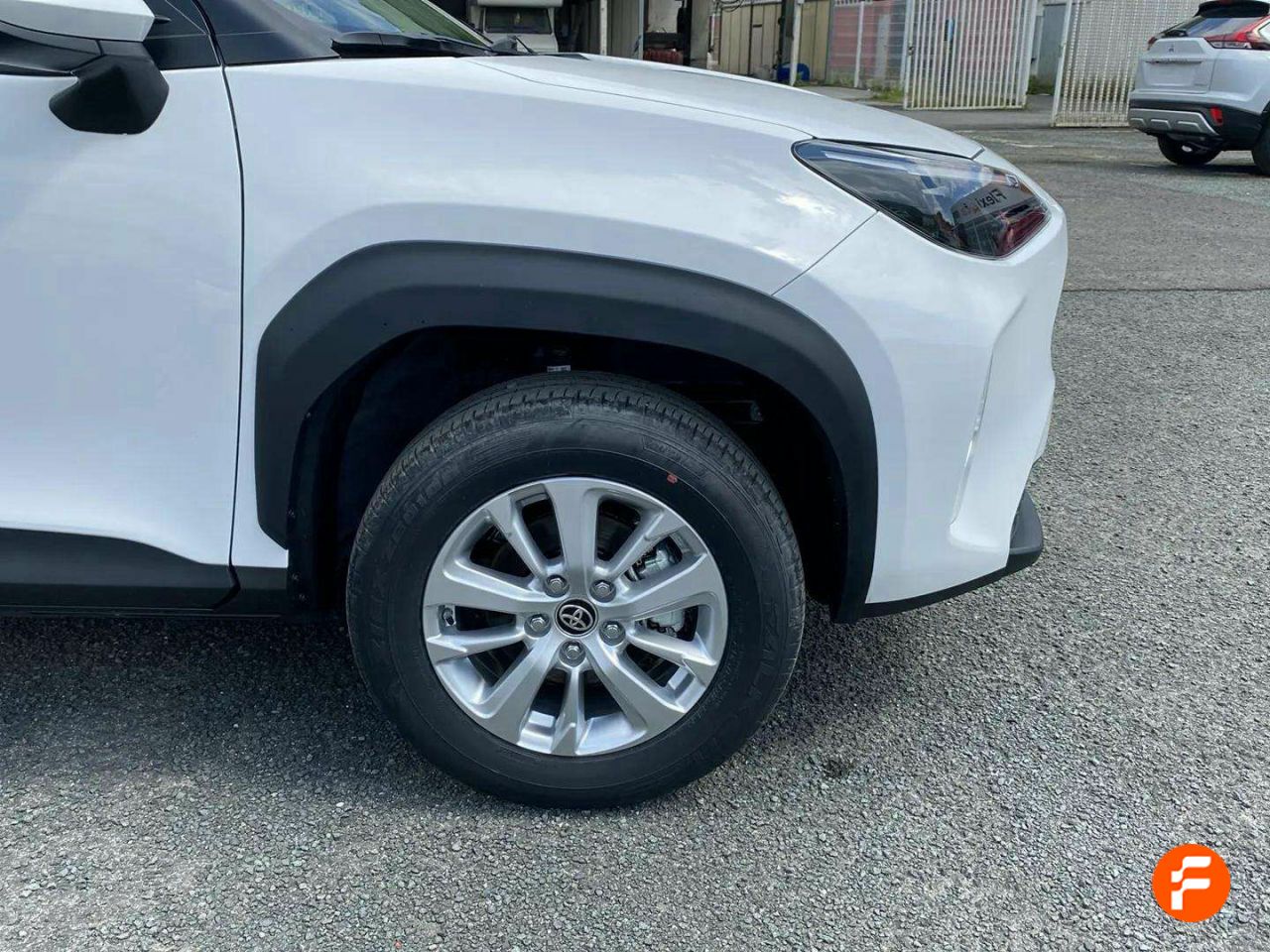 Foto Toyota Yaris 28