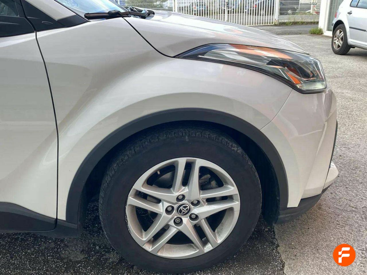 Foto Toyota C-HR 29