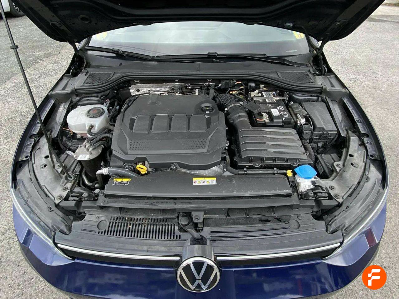 Foto Volkswagen Golf 32