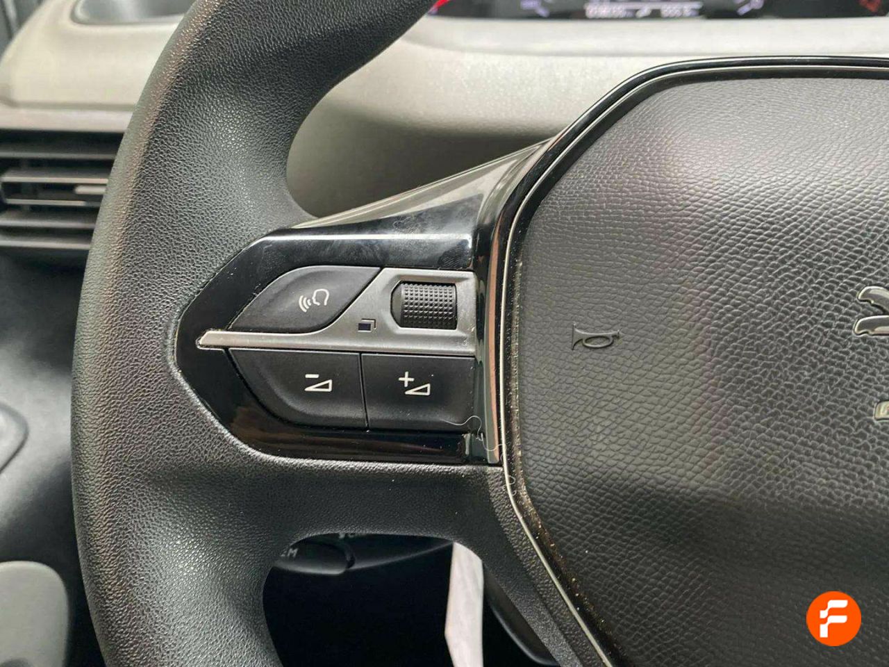 Foto Peugeot Rifter 15