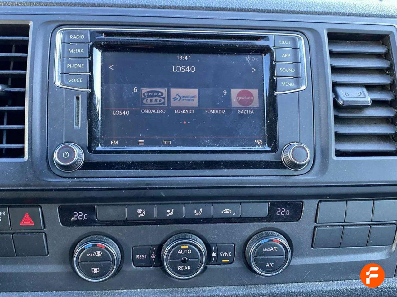 Foto Volkswagen Caravelle 14