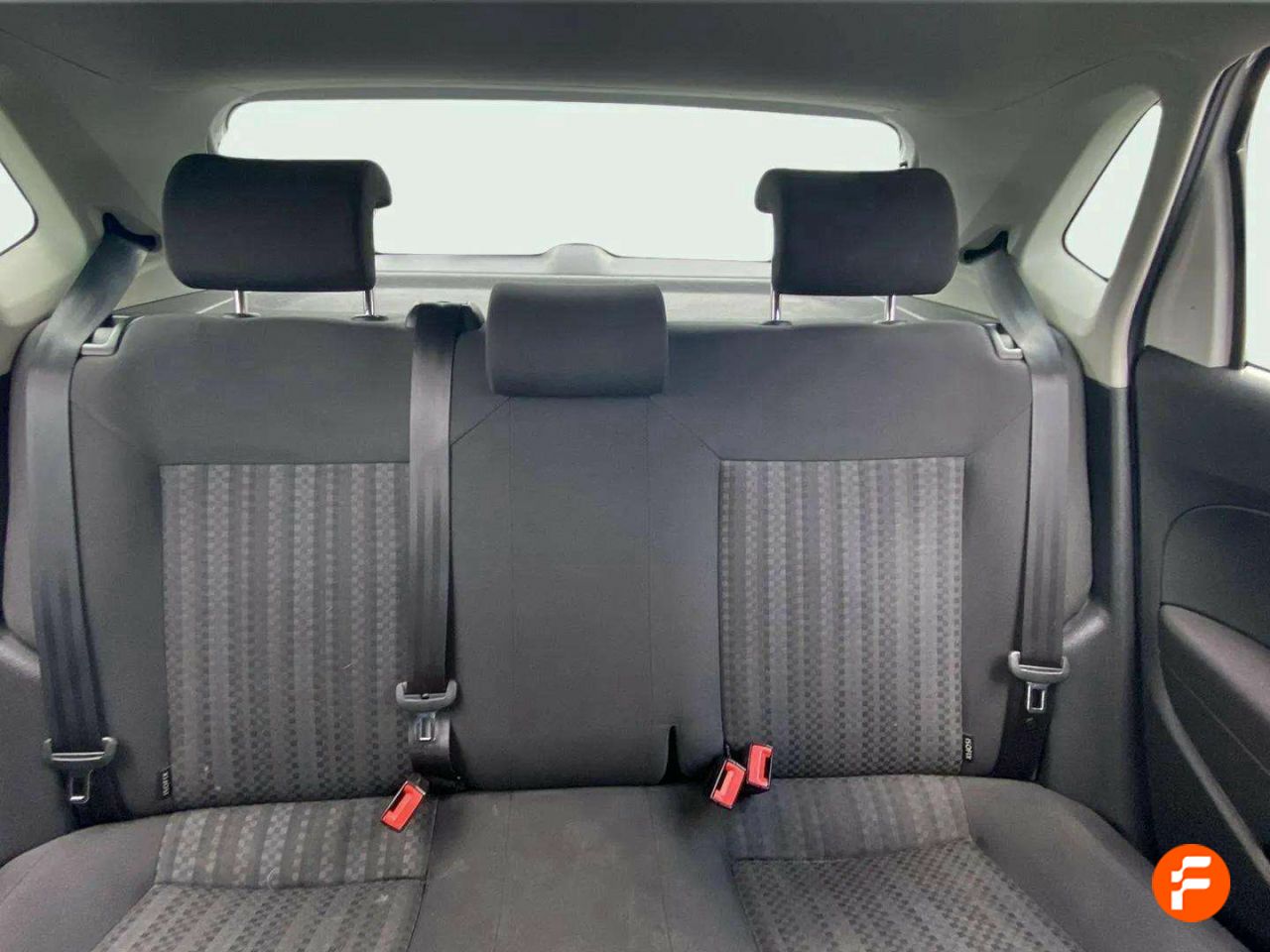 Foto Volkswagen Polo 24