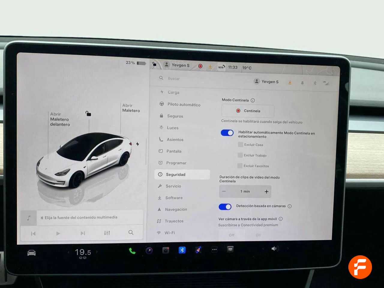 Foto Tesla Model 3 30