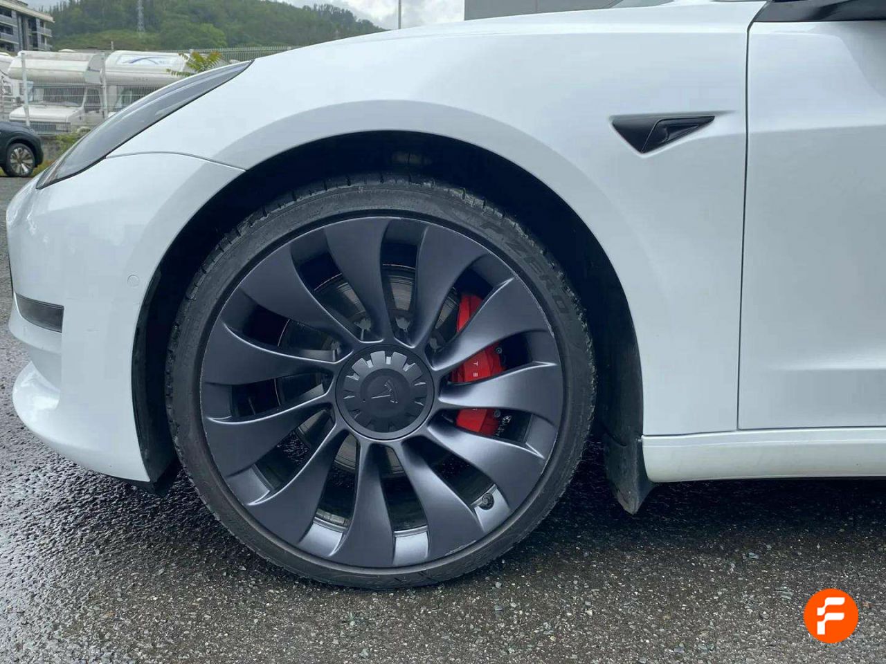 Foto Tesla Model 3 40