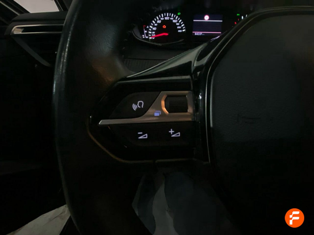 Foto Peugeot 208 19