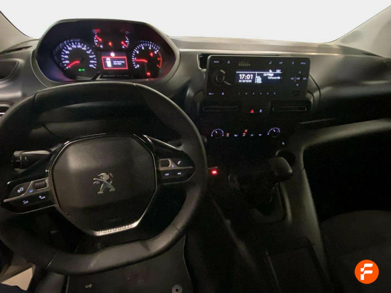 Foto Peugeot Rifter 10